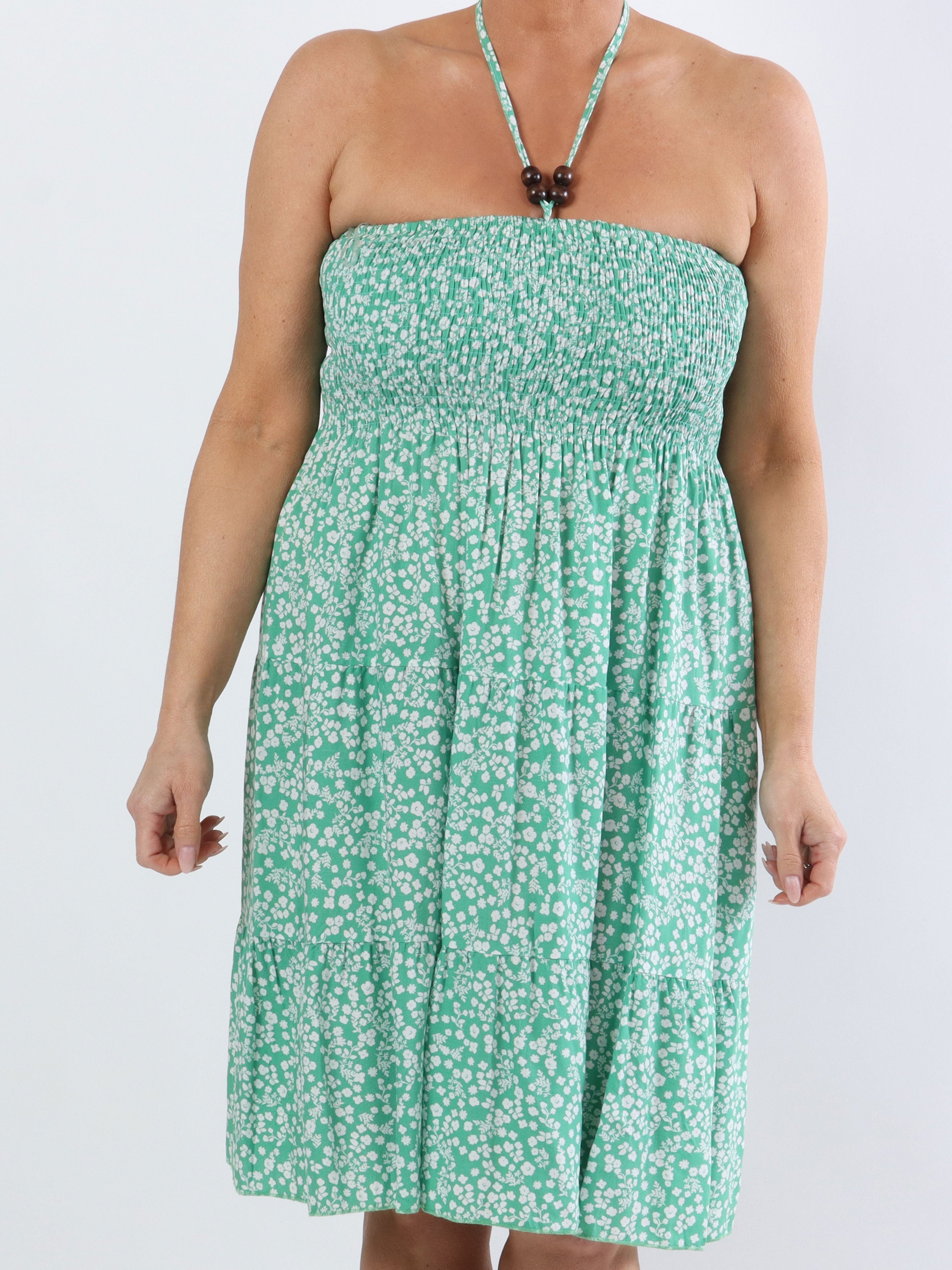 Aria Flower - Kort plus size klänning med smock i blommigt tryck - Green